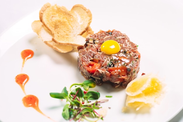 Tartar Gericht im Restaurant