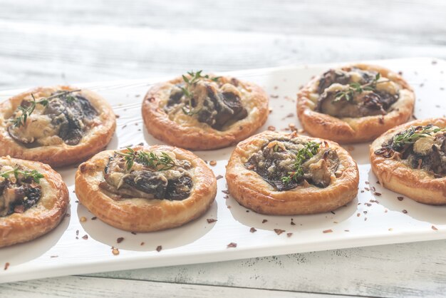 Tartelettes mit Shiitake-Pilzen und Käse