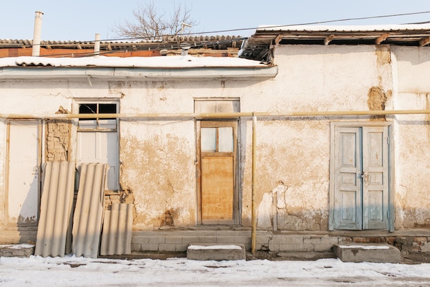 Tashkent Uzbekistán Diciembre 2020 Casas de arcilla agitaron el casco antiguo en invierno