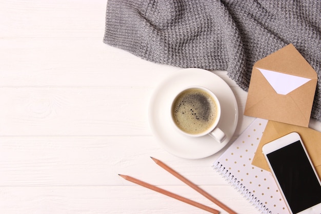 Tasse Kaffee mit Schaum hautnah mit Platz für Text