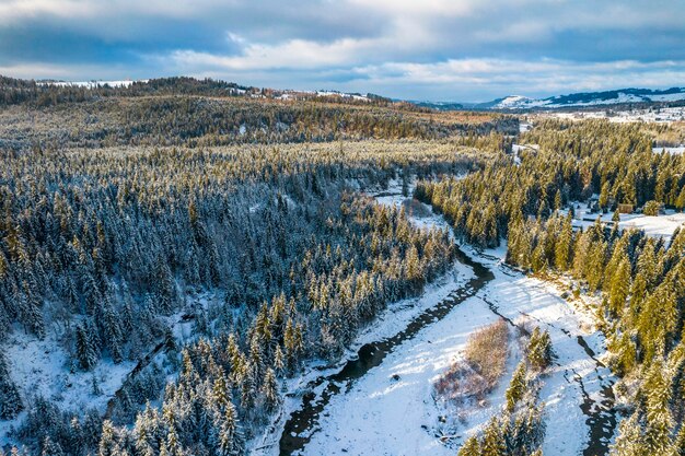 Tatra-Nationalpark Verschneite Winterlandschaft von Drone