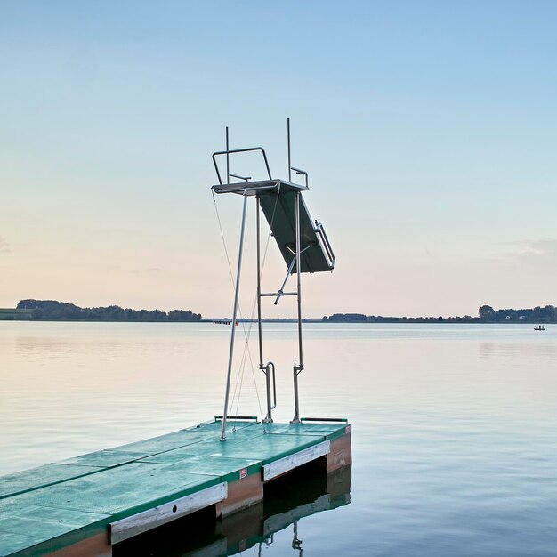 Foto tauchplattform nach see