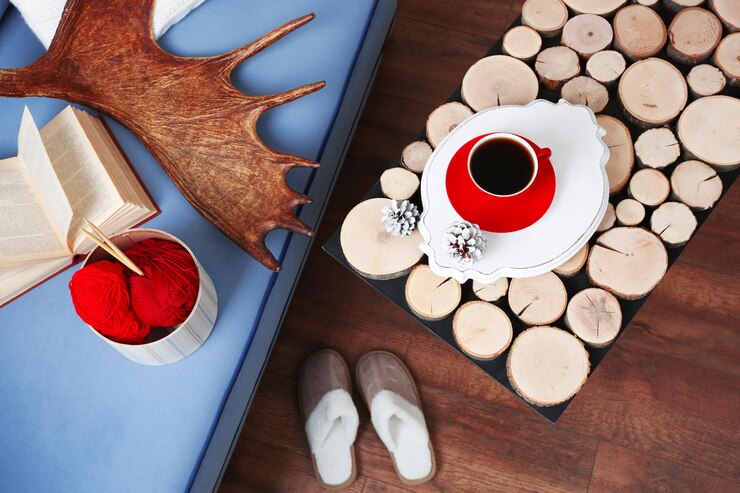 Foto taza de bebida caliente en la sala de estar comfortable fin de semana de invierno o vacaciones en casa