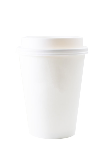 Taza de café aislada en el fondo blanco.