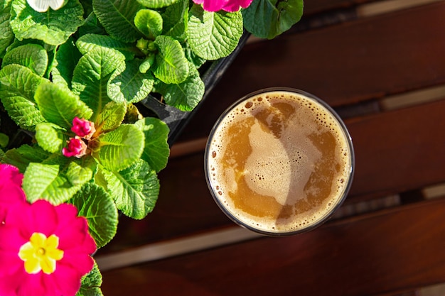 taza de café al aire libre flor primrose copia multicolor espacio comida fondo rústico vista superior