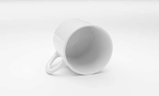 Taza de café blanca sobre el fondo blanco.