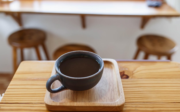 taza de café en la cafetería