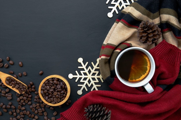 Taza de café y frijoles