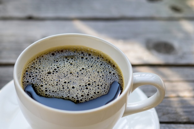 Taza de café en madera