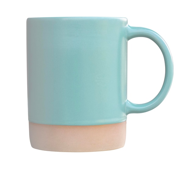 Taza de café verde aislada sobre un fondo blanco con camino de recorte