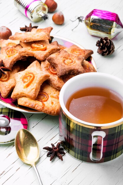 Taza de té y galletas