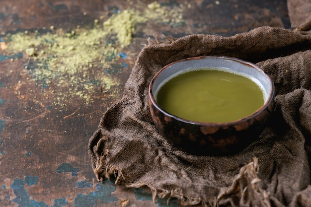 Taza de té matcha