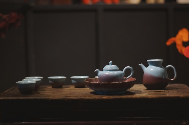 La taza de té en la mesa