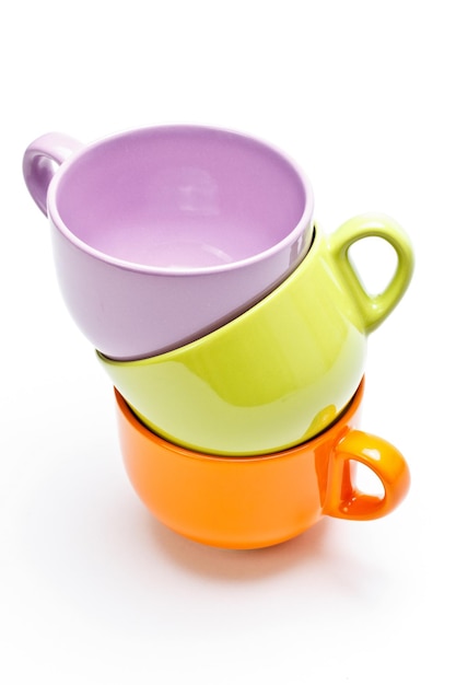 tazas de colores de árboles