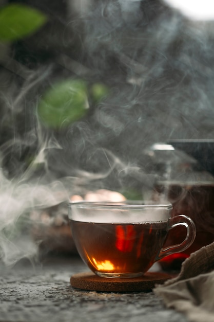 té fragante y tetera