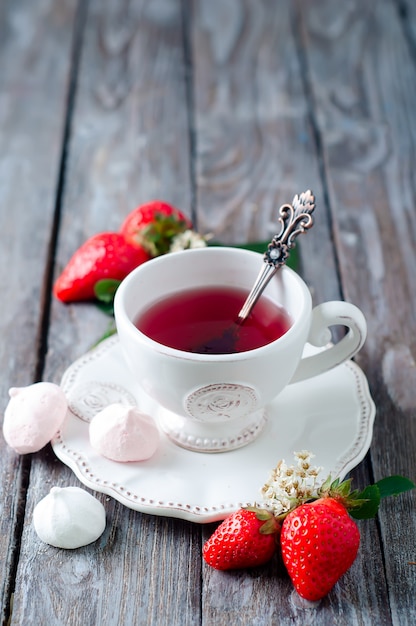 Té de frutas con fresas