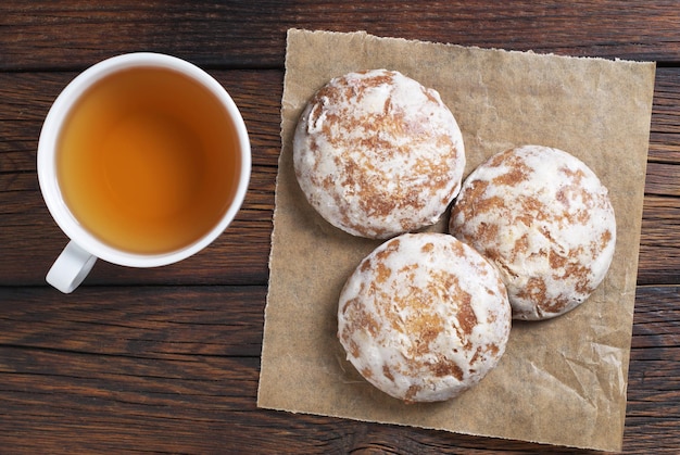 Té y galletas de jengibre clásicas