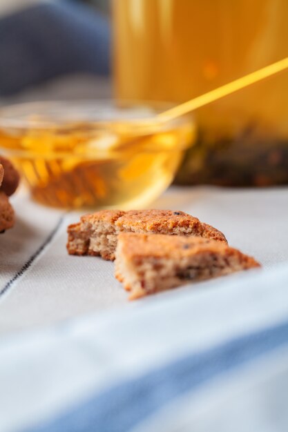 Té con galletas en saco