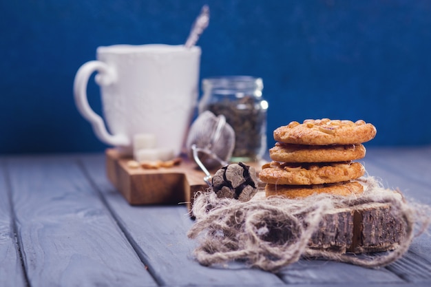 Foto té con galletas