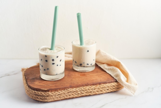 Té de leche de Taiwán con bebida de tapioca con burbujas