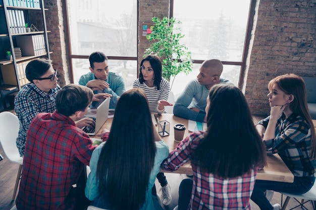 Teambesprechung im Büro