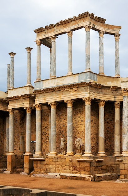 Foto teatro romano antigo em mérida