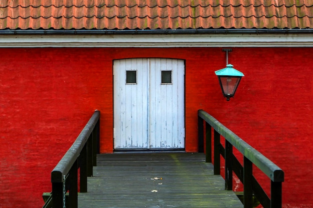 Foto el techo de la casa roja