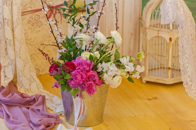 Foto tecido de vela de árvore de flores de decoração incomum para a decoração de cerimônia de casamento