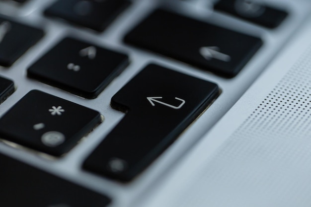 Teclado de computadora con botones y botón esc primer plano Concepto de salida y finalización