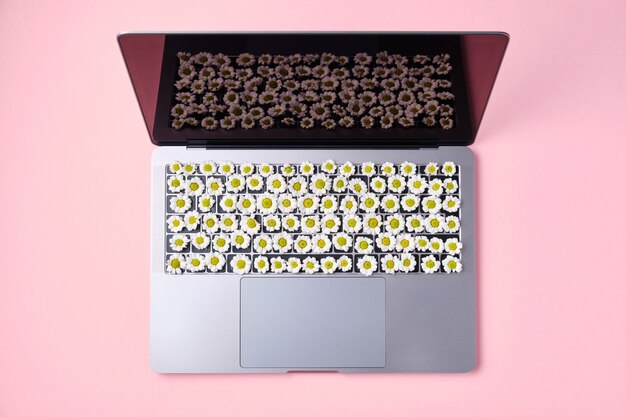 Teclado de flores de primavera