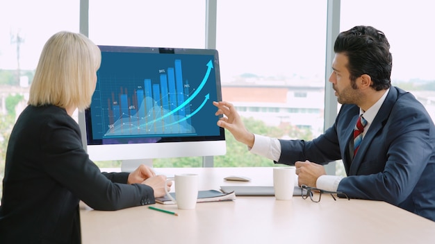 Tecnología de análisis visual de datos empresariales por software informático creativo