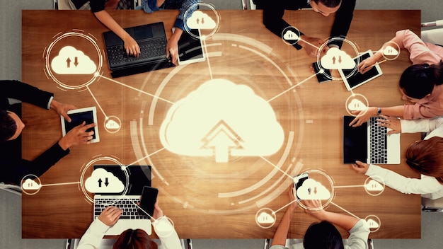Tecnología de computación en la nube y almacenamiento de datos en línea para un concepto de red empresarial astuto