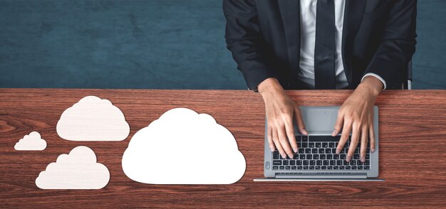 Tecnología de computación en nube y almacenamiento de datos en línea para el concepto de red empresarial
