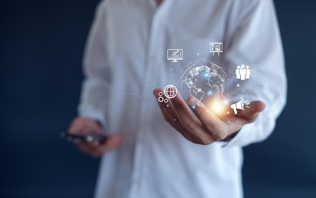 Tecnología de visualización de big data y análisis con científico analizando la estructura de la información en pantallas virtuales o finanzas internet de las cosas aprendizaje automático para extraer predicciones para negocios
