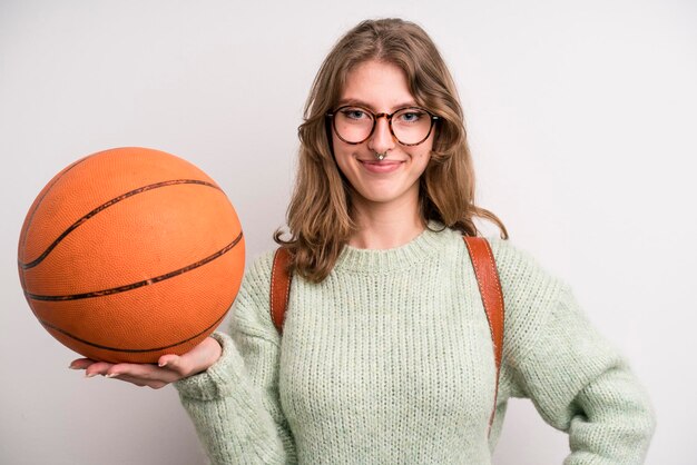 Teenager-Mädchen-Basketball-Konzept