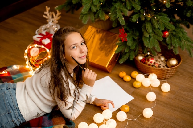 Teenager schreibt Brief an den Weihnachtsmann