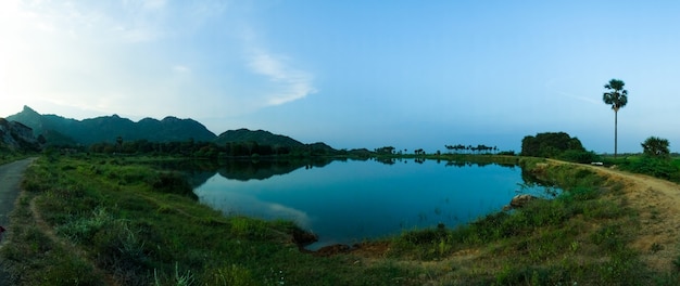 Teich in Panoramablick