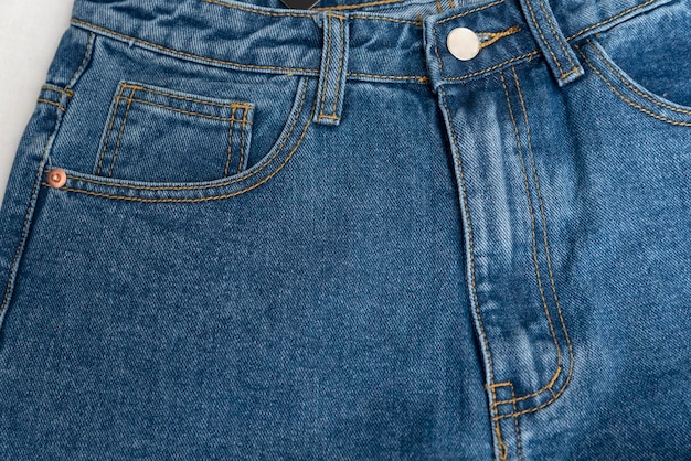 Teil der Jeanshose Jeanstasche und Reißverschluss Lässige Unisex-Kleidung aus blauem Jeansstoff