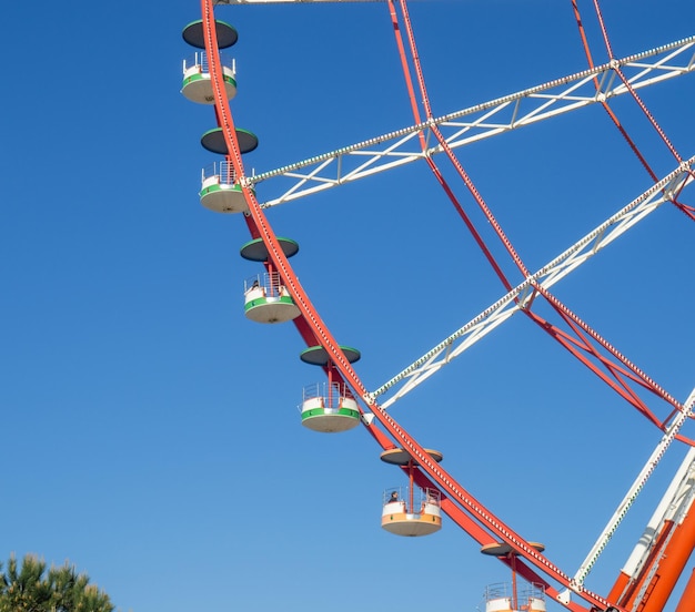 Teil der Riesenrad-Attraktion im Park