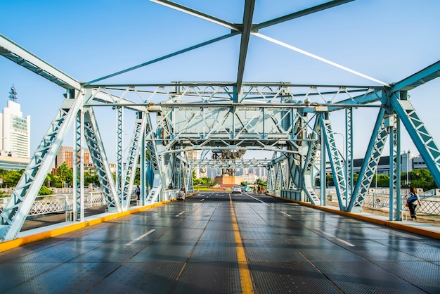 Teil der Stahlstrukturbrücke in Tianjin, China