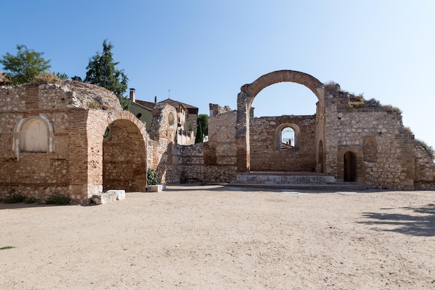 Teilansicht der Ruinen der Kirche San Pedro in Hita Guadalajara Spanien