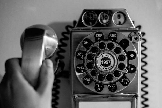 Foto teléfono de pared antiguo vintage