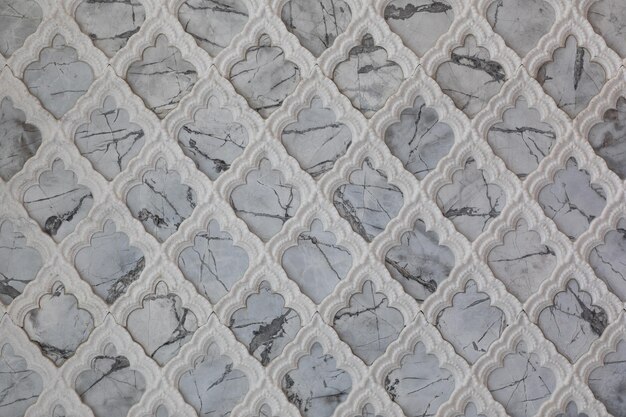 telha de cerâmica com padrão geométrico de mosaico abstrato