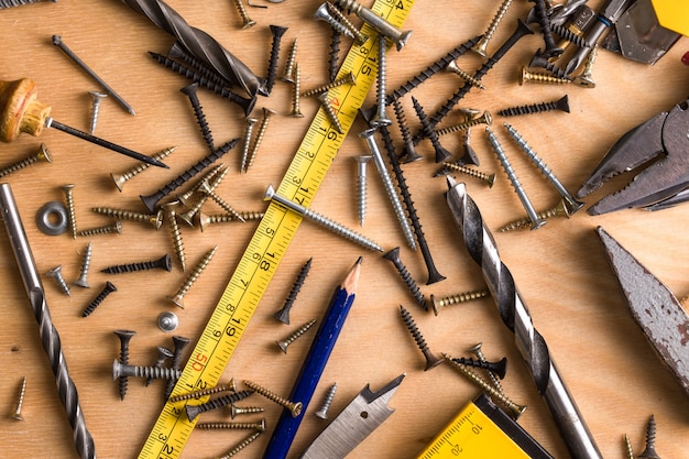 Tema de la construcción Herramienta de trabajo en madera.