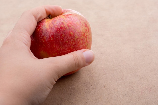 Tema de regreso a la escuela con una manzana