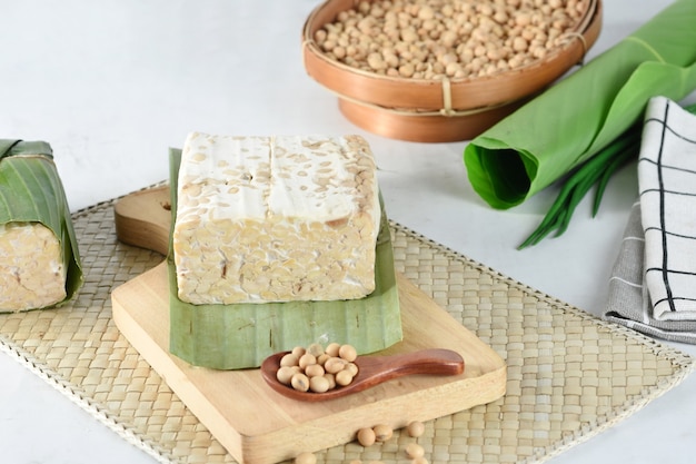 tempeh comida tradicional de Indonesia hecha de soja fermentada