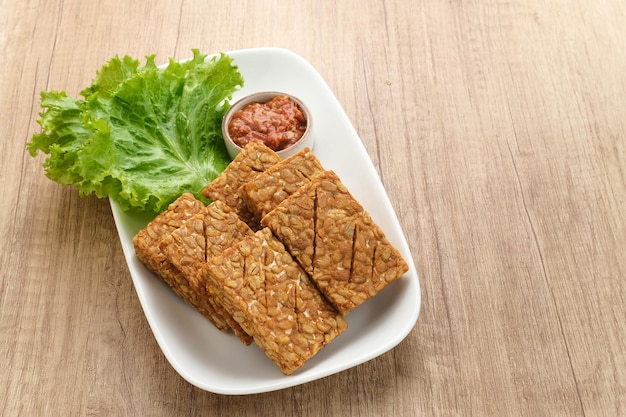 Tempeh, Tempe Goreng o Tempeh frito es comida tradicional de Indonesia, hecha de semillas de soja fermentadas