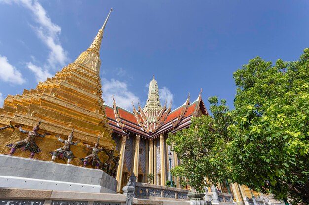 Foto tempel des smaragd-buddha oder wat phra kaeo tempel bangkok thailand