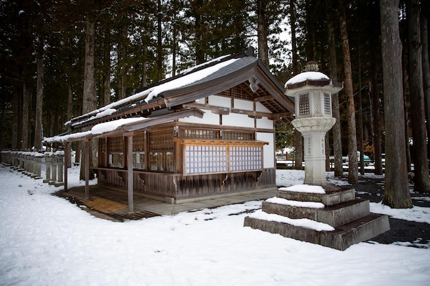 Tempel in Japan im Winter Schneebedeckt