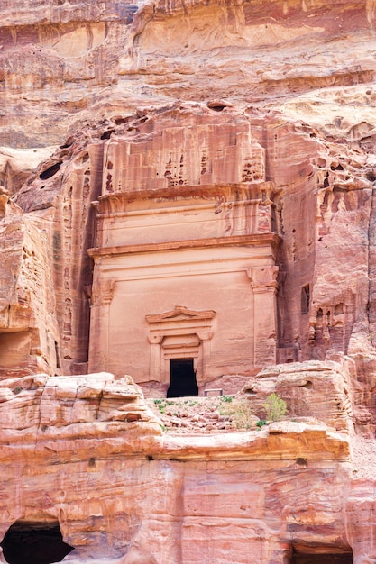 Tempel und Gräber in der antiken Architektur der Stadt Petra Jordan